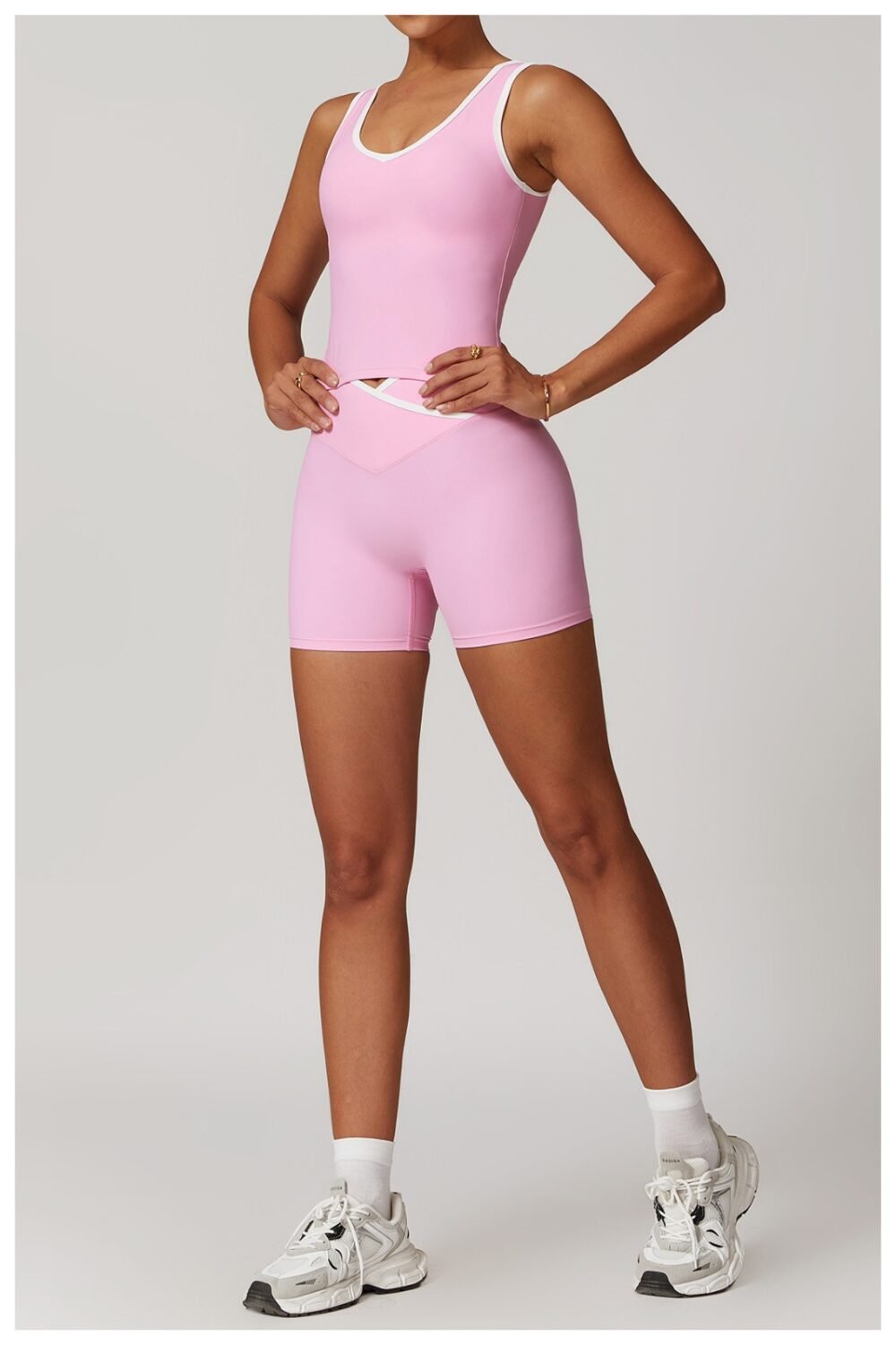 Light pink set with white edges
