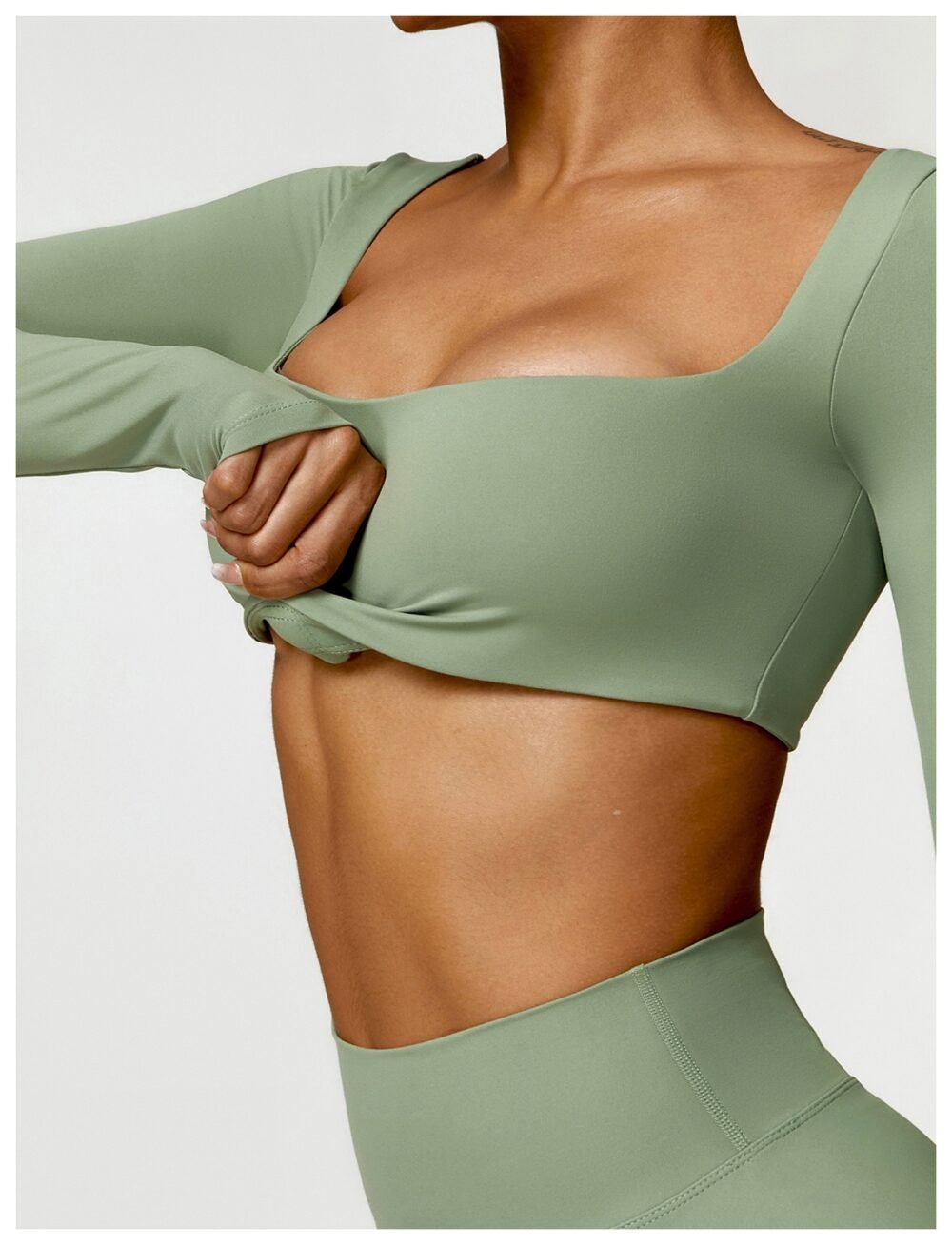 Olive green set with shorts - Image 4